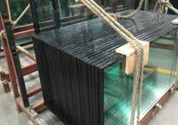 Resistente à pressão do vento/bloco solar/vidro isolante anti-escuridão para edifícios de escritórios/salas de exposições, etc.
