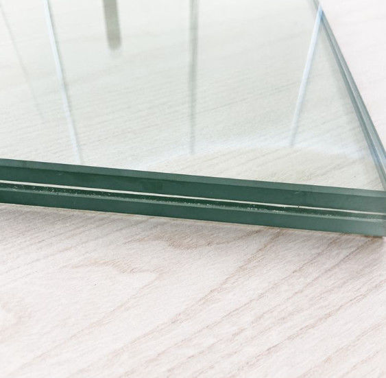 6.38mm 8.38mm 10.38mm 12.38mm Vidro laminado PVB de cor clara com certificado CSI、CE、SGCC para vidro de construção